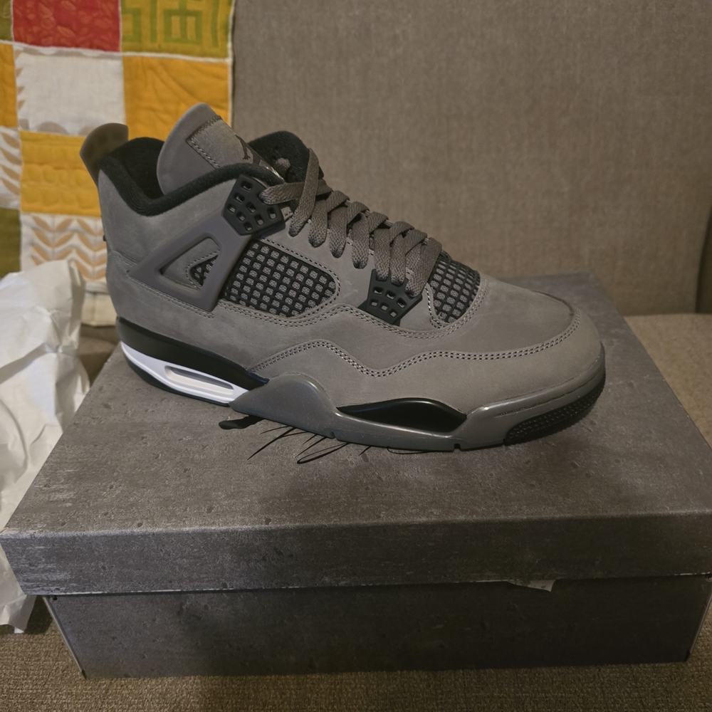 Jordan 4 Retro Cave Stone (UNRELEASED)